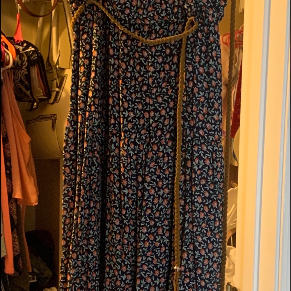 Dress - Picture 2 of 3